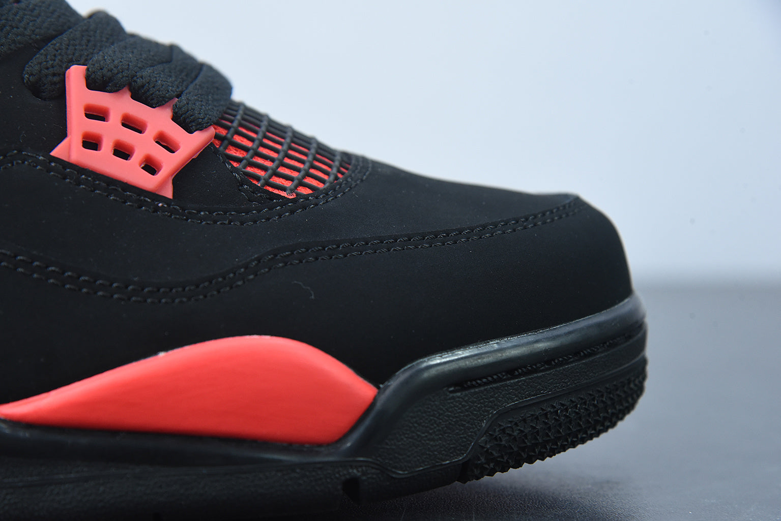 Jordan 4 Retro Red Thunder