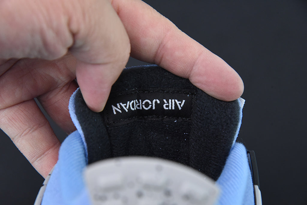 Jordan 4 Retro University Blue