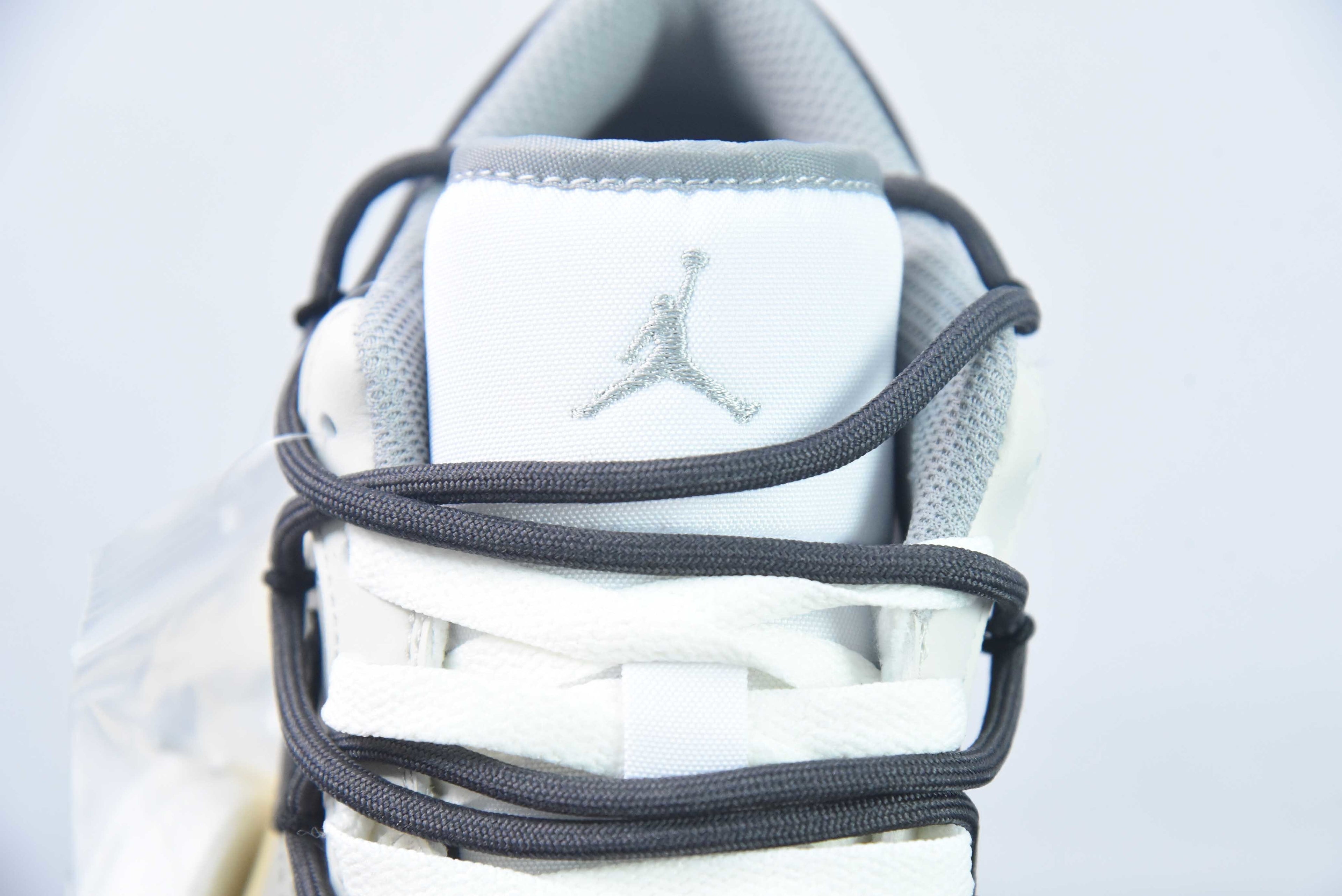 Jordan 1 Low Desphry