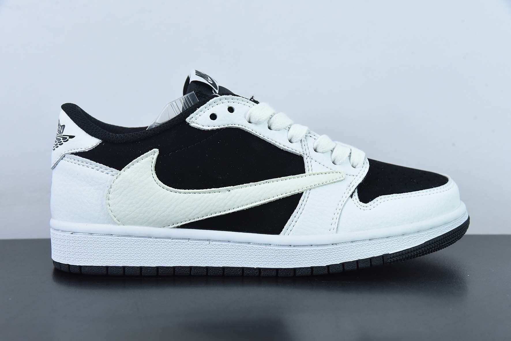 Jordan 1 Low OG SP Travis Panda