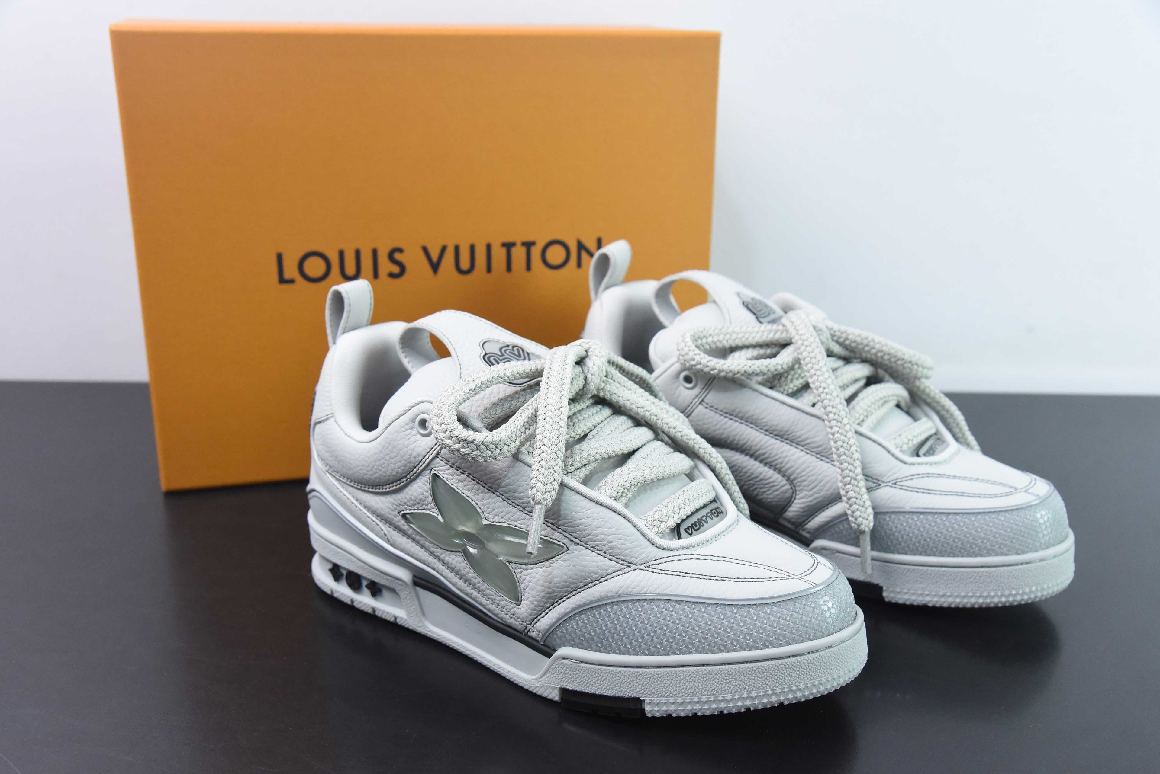Louis Vuitton Skate Gray
