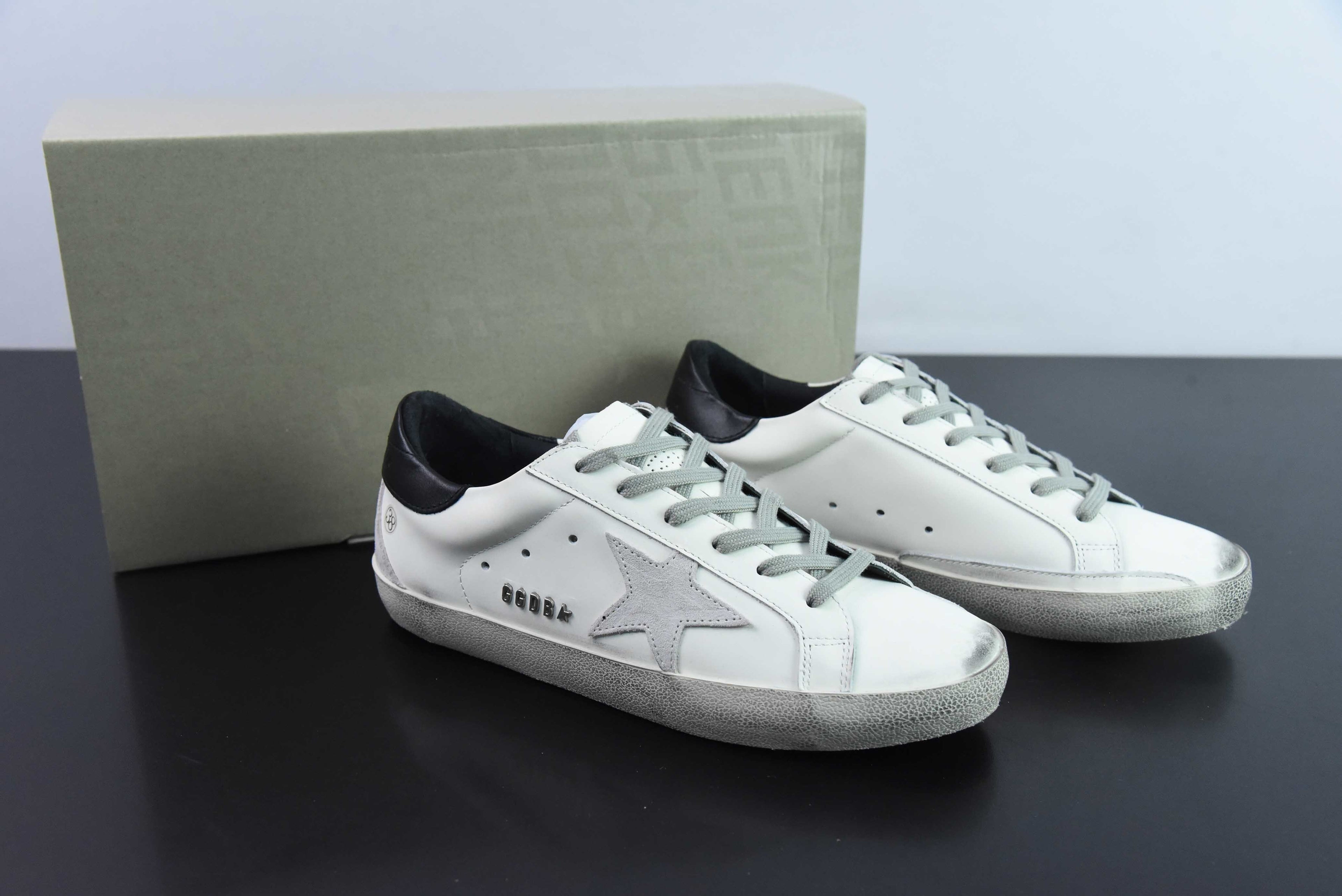 Golden Goose Super Star Classic Black