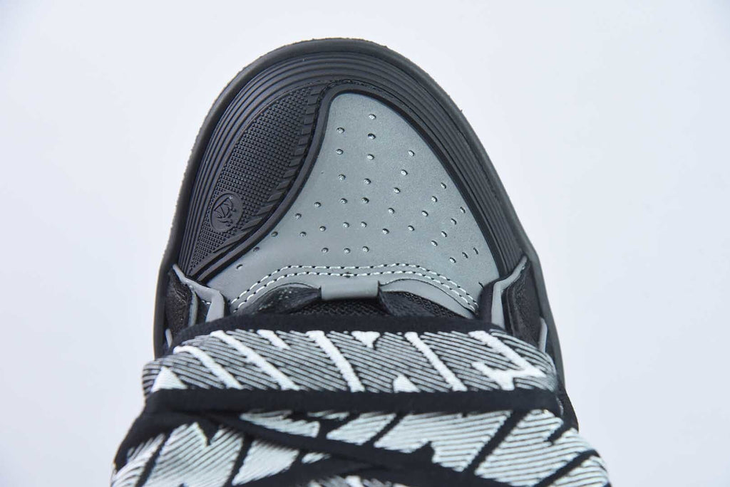 Lanvin Curb Black Gray