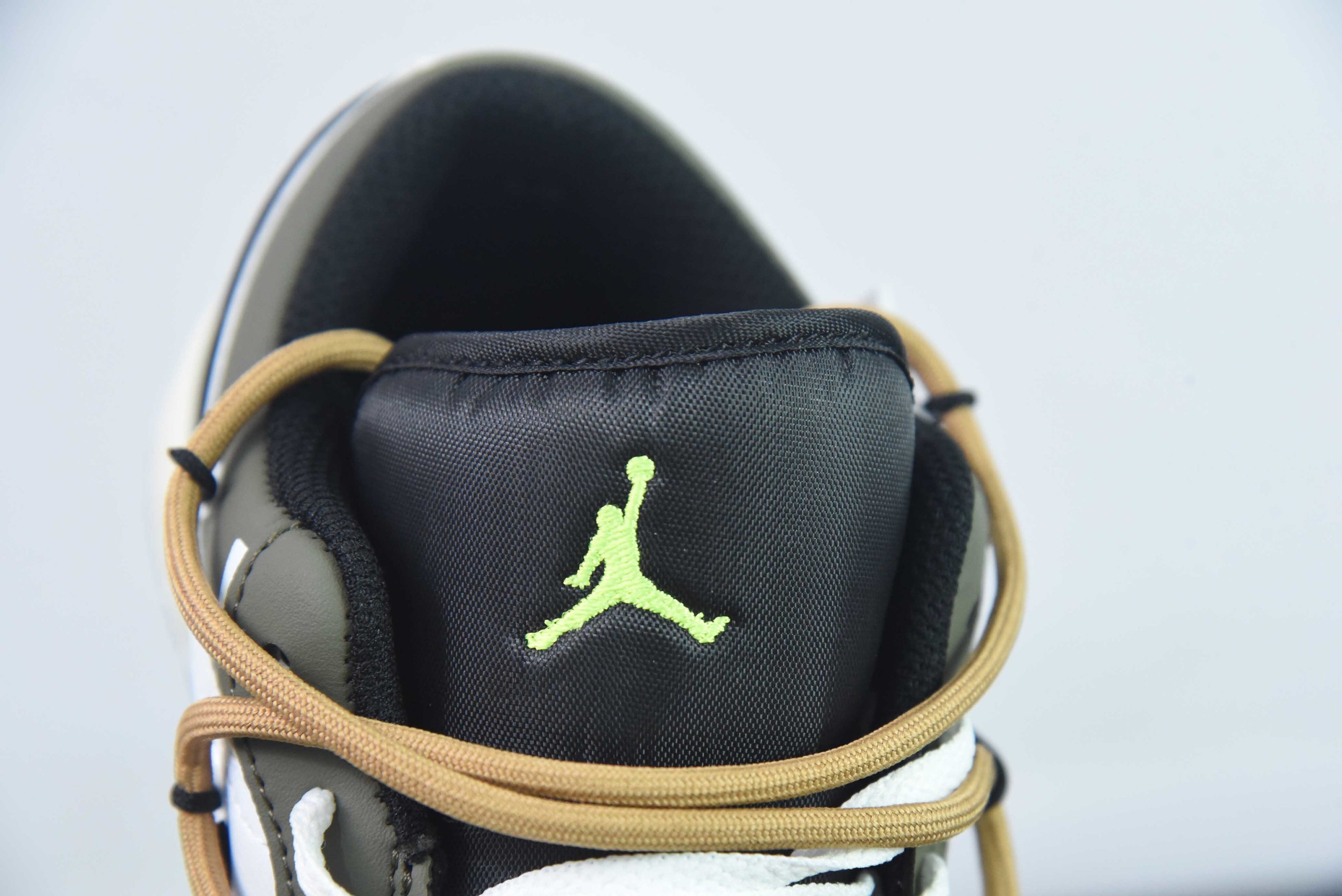 Jordan 1 Low PandaPrank