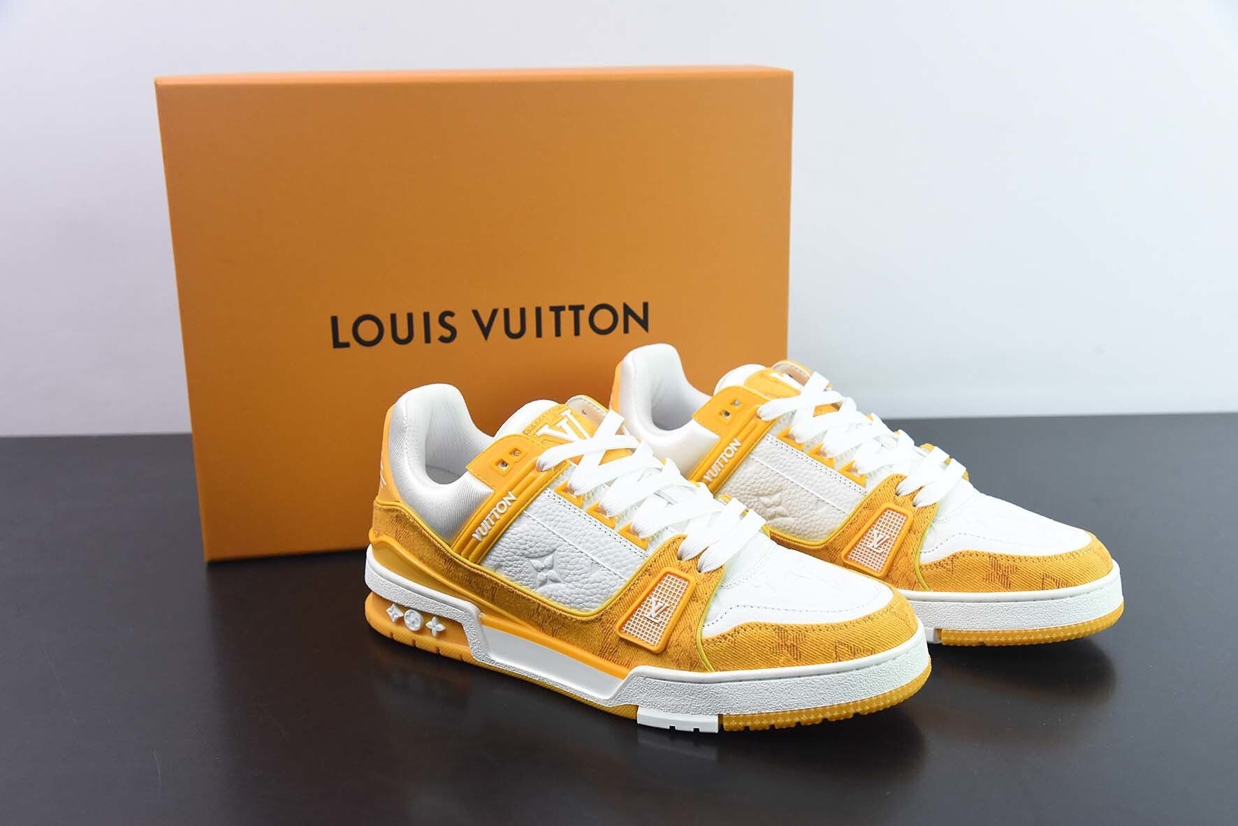 Louis Vuitton Trainer Yellow