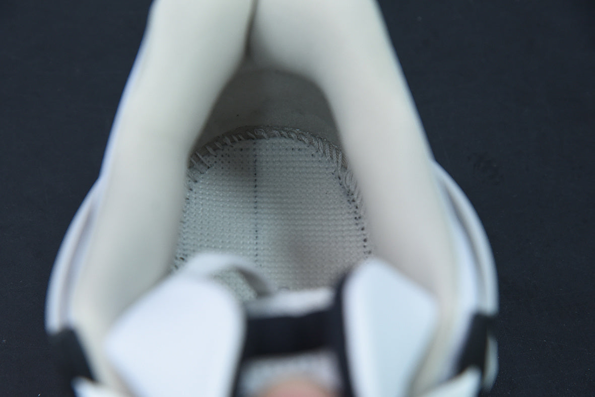 Jordan 4 Retro Black and White