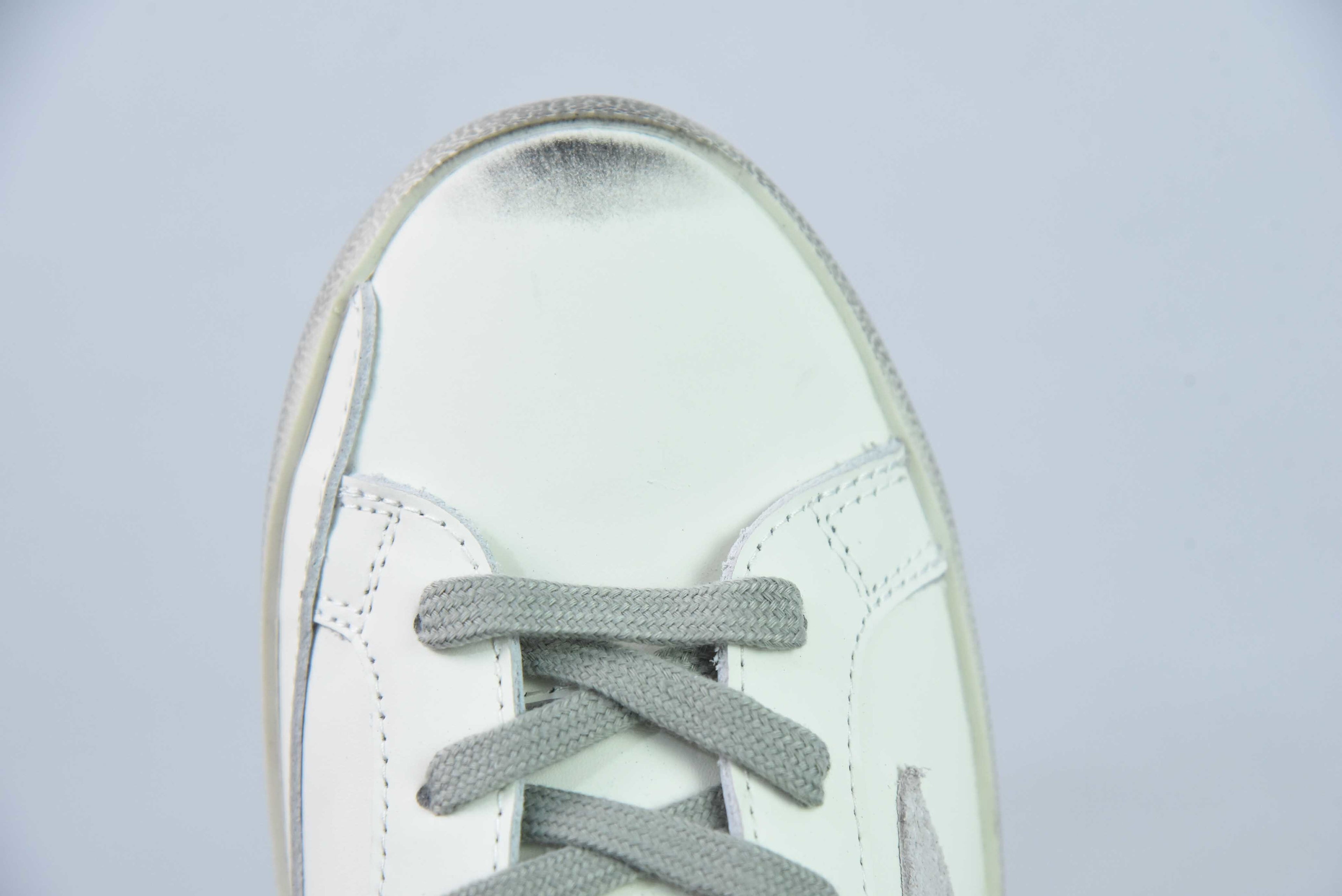 Golden Goose Super Star Silver Gray
