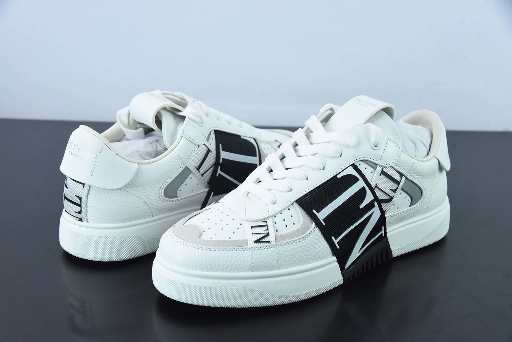 Valentino VL7N Bianche e Nere