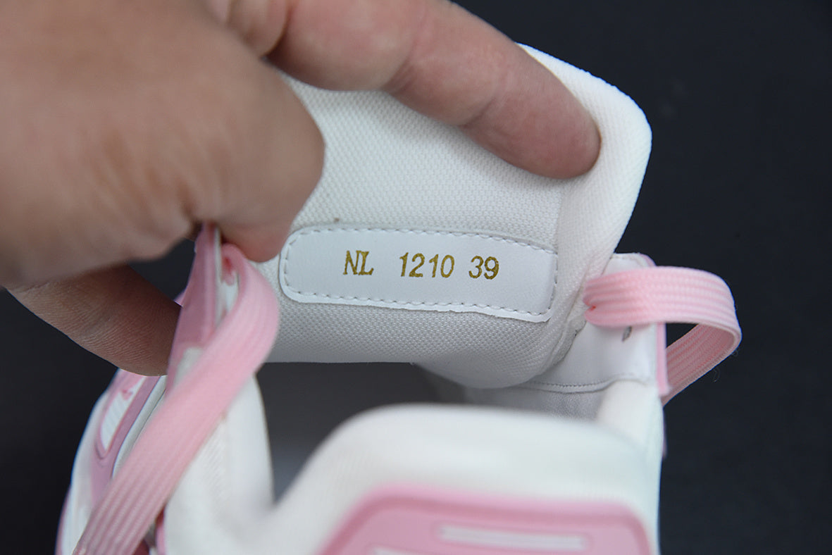 Louis Vuitton Trainer Pink