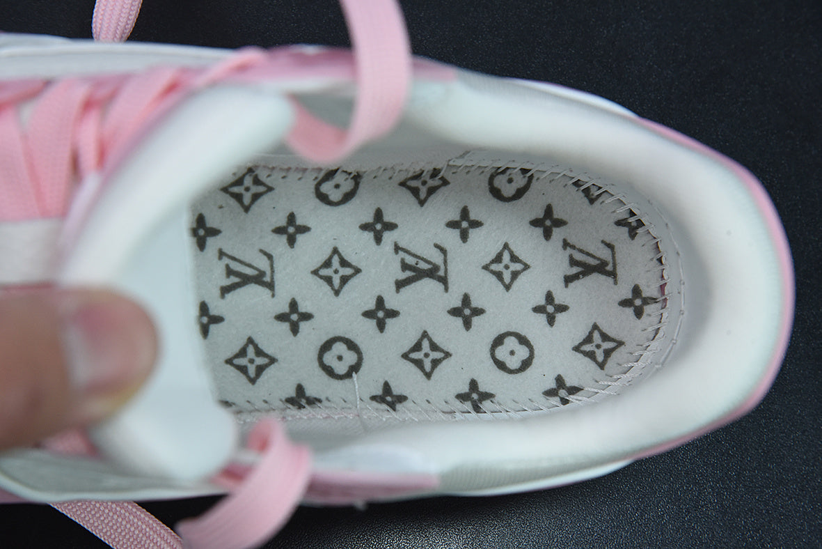 Louis Vuitton Trainer Pink