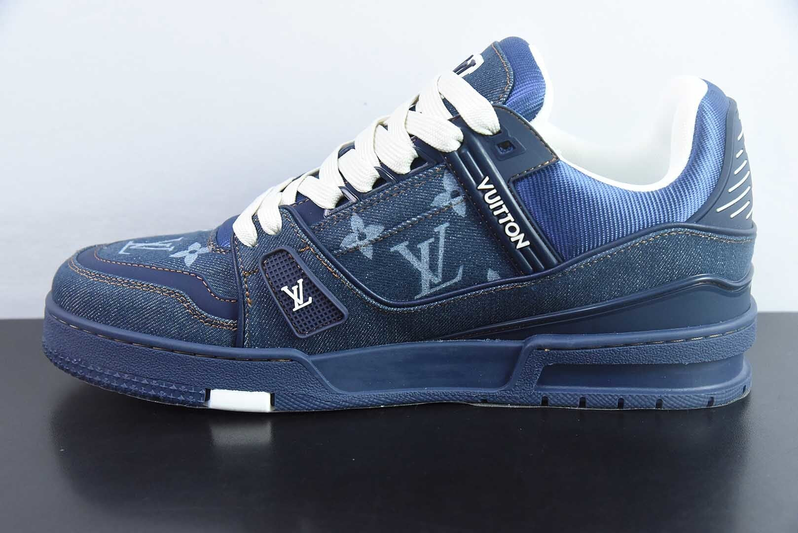 Louis Vuitton Trainer Blue