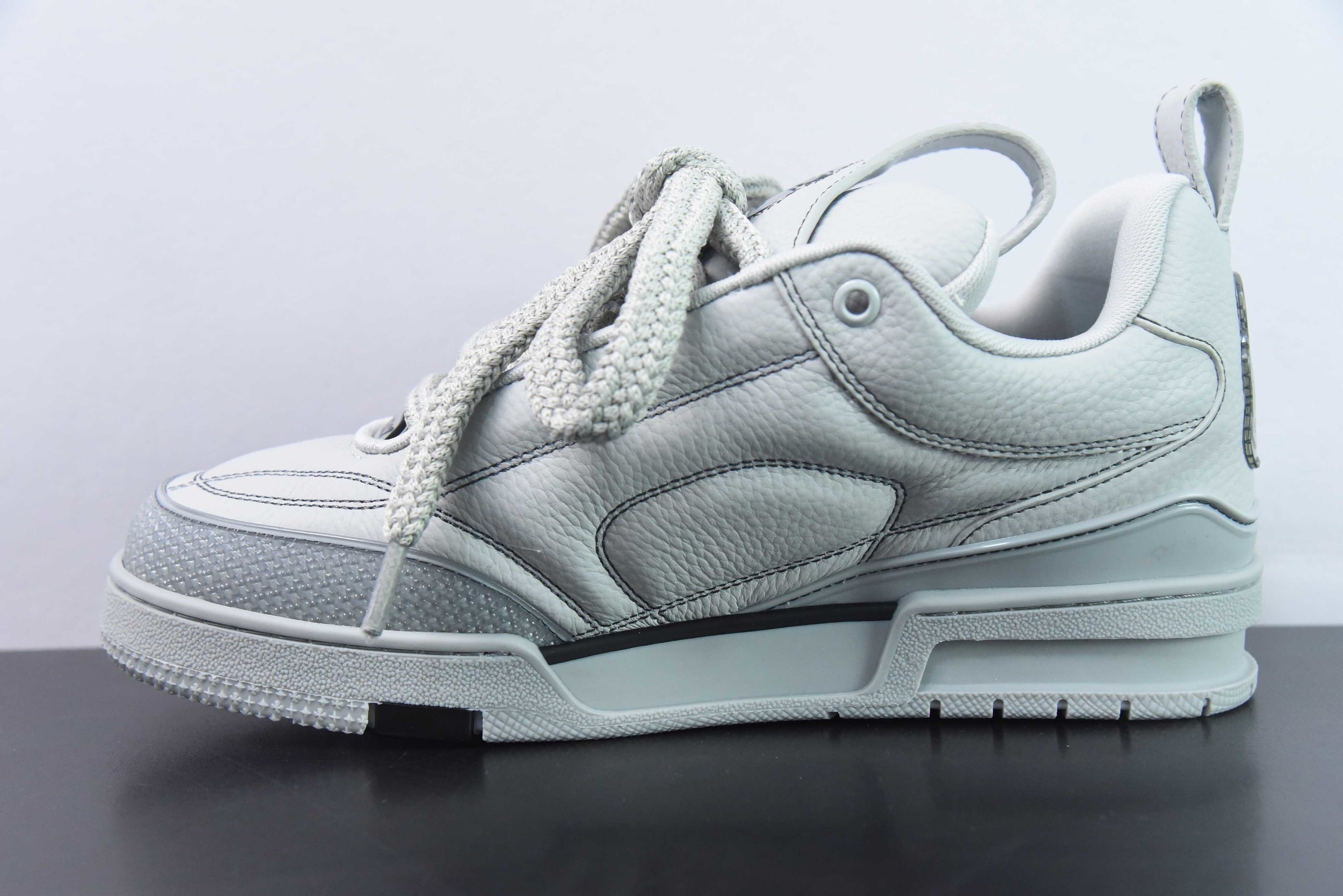 Louis Vuitton Skate Gray