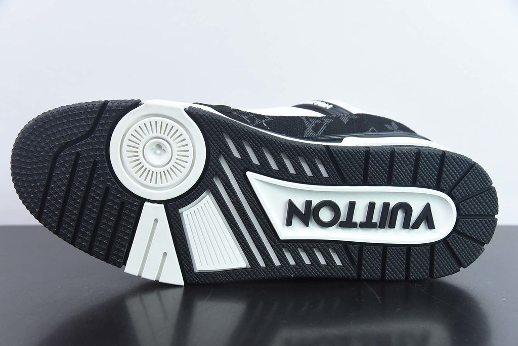 Louis Vuitton Trainer Black and  White