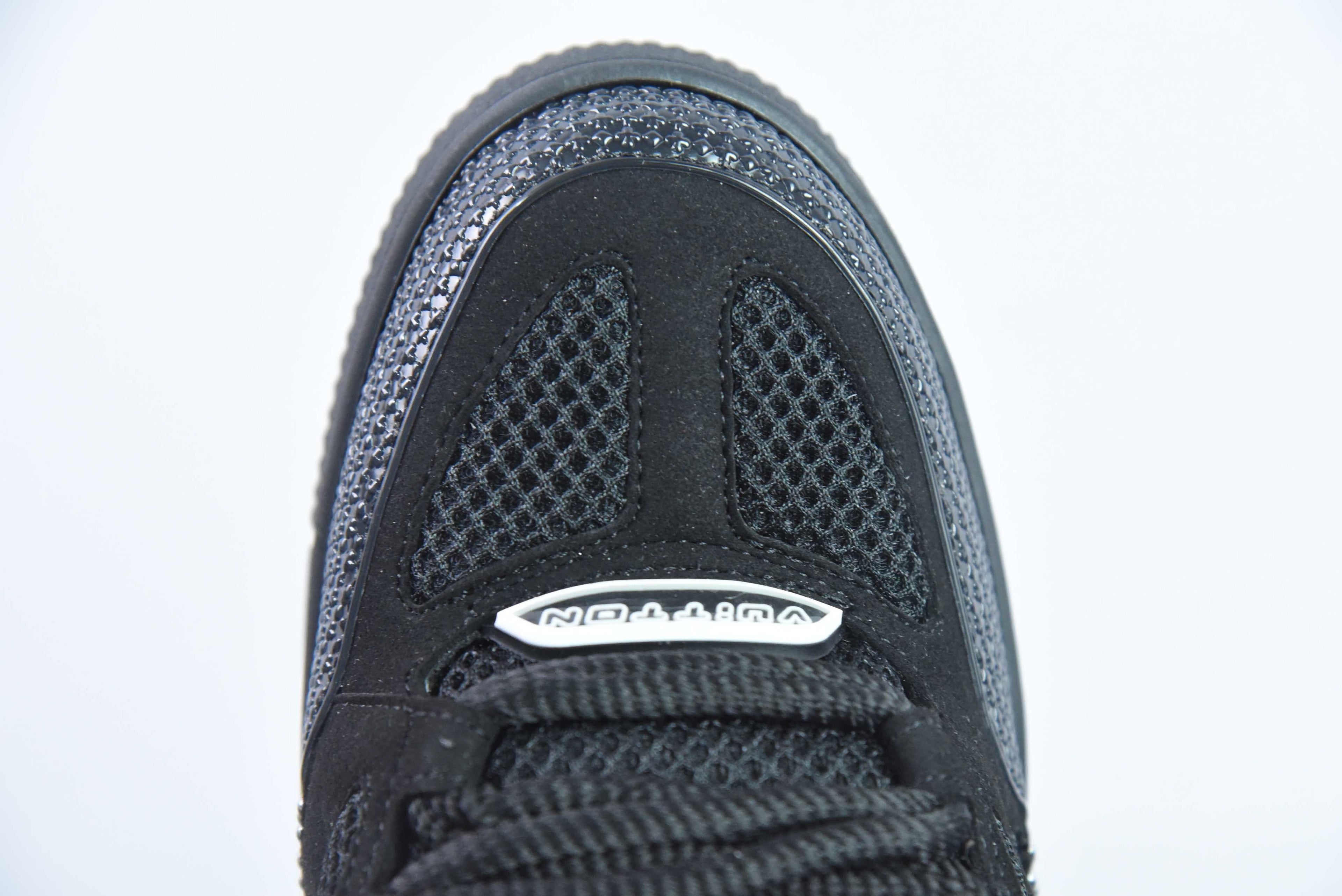 Louis Vuitton Skate Black with Beads