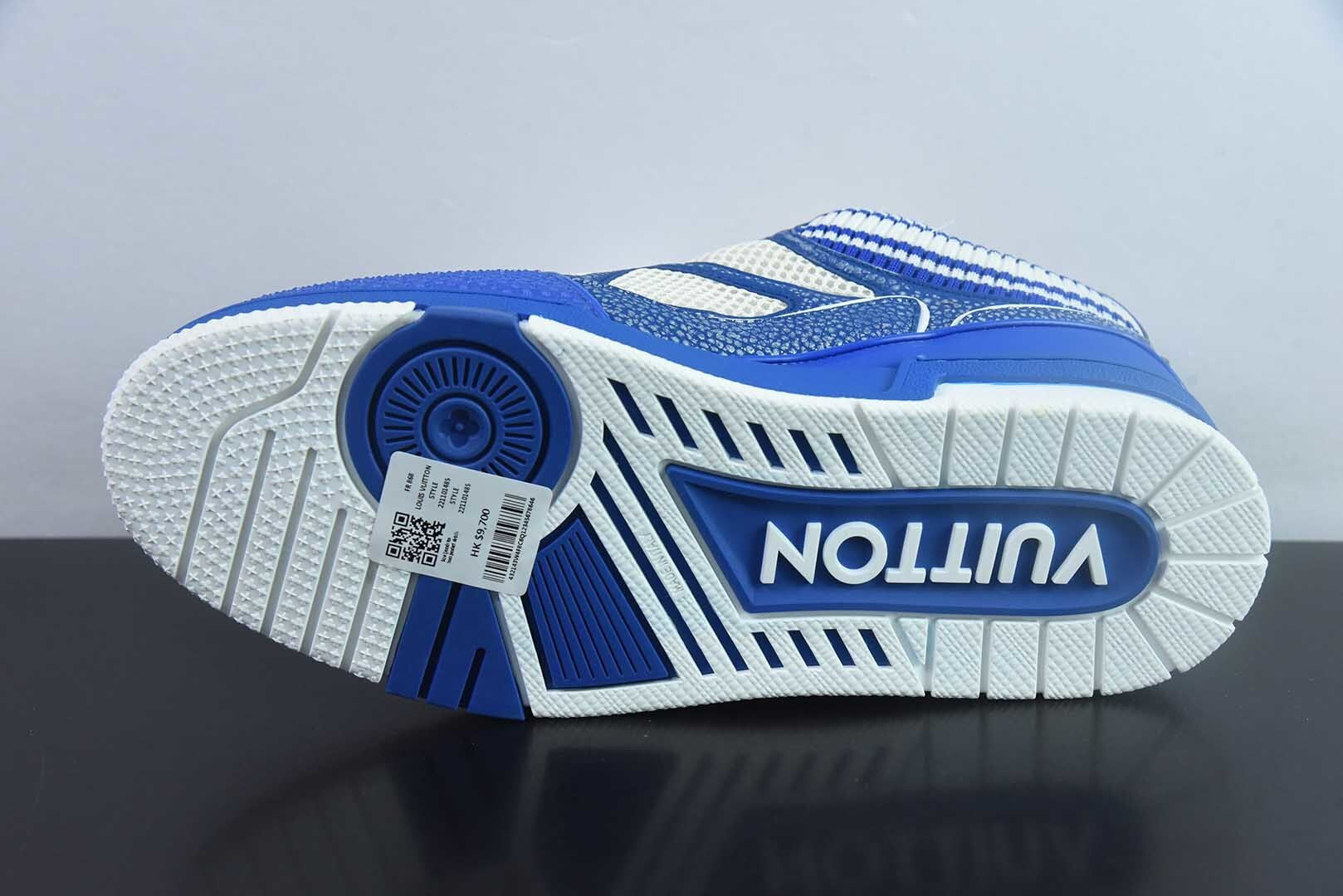 Louis Vuitton Skate Blue Pearl