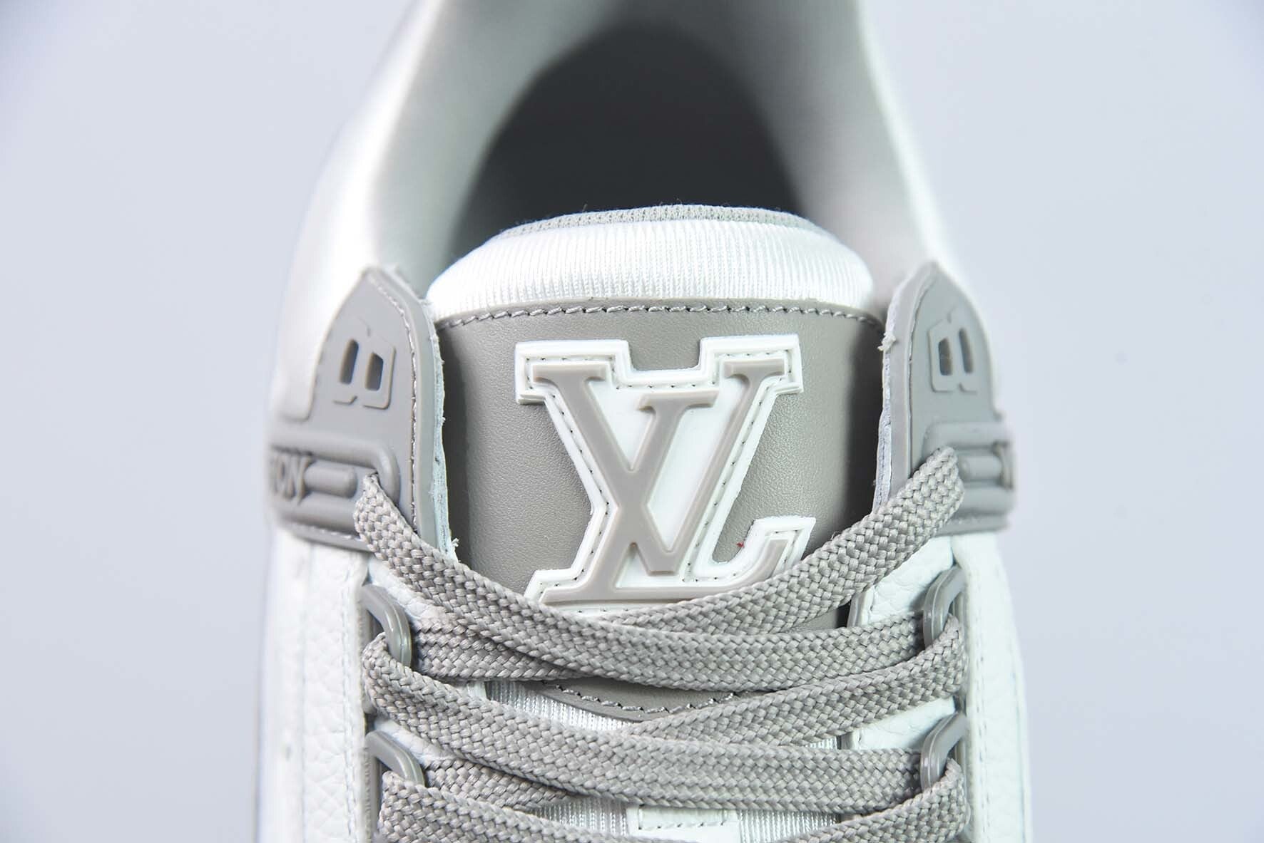 Louis Vuitton Trainer Gray