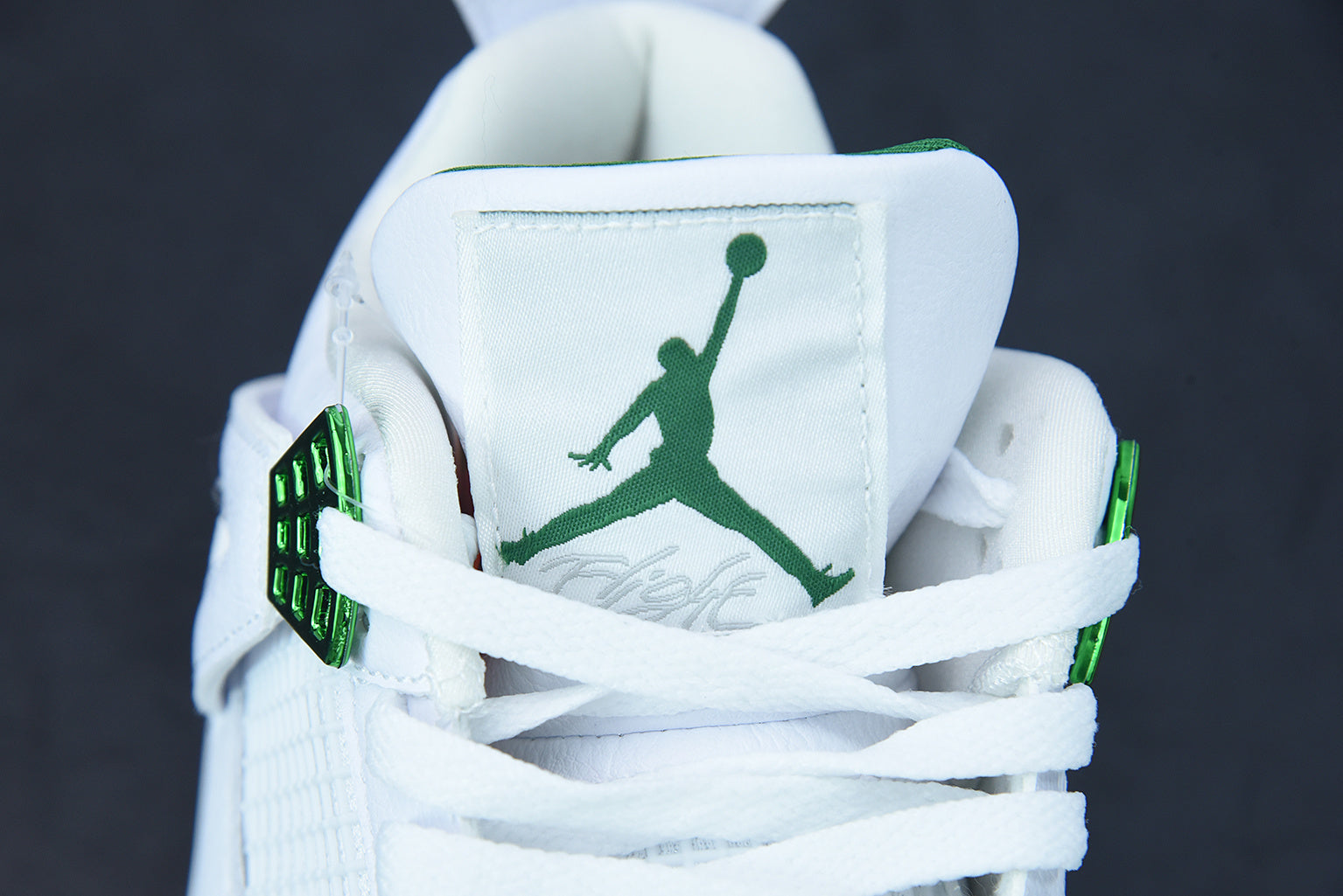 Jordan 4 Retro Metallic Green