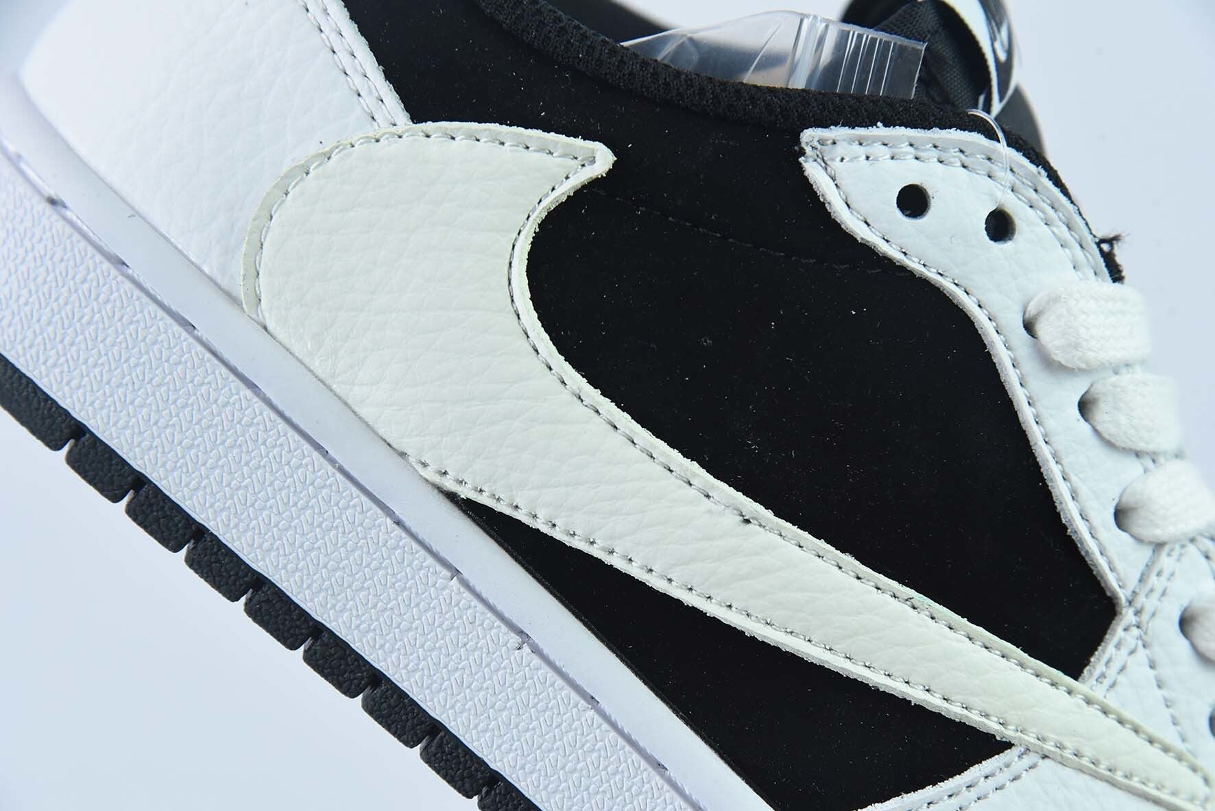 Jordan 1 Low OG SP Travis Panda