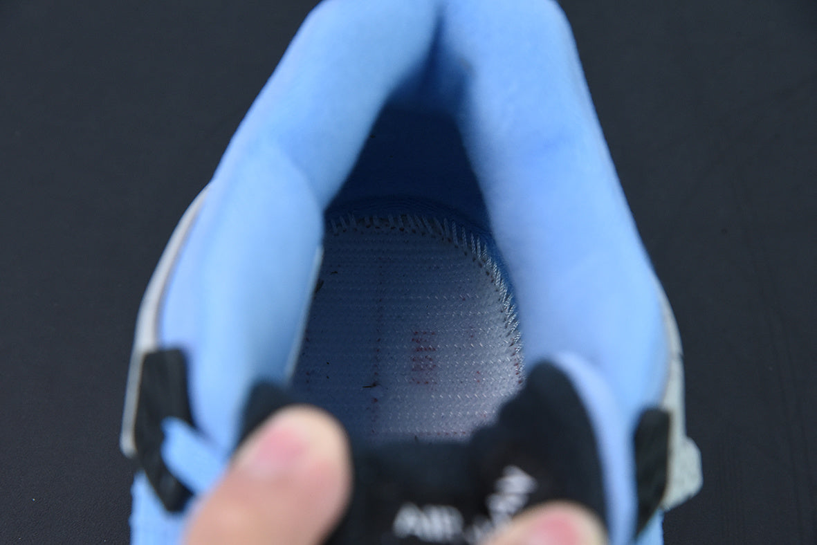 Jordan 4 Retro University Blue