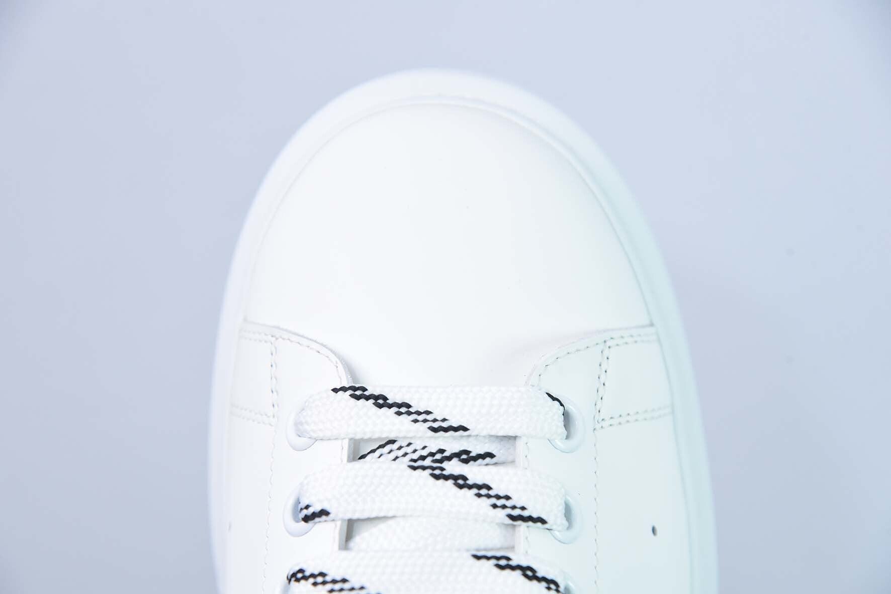 Alexander McQueen White/Black