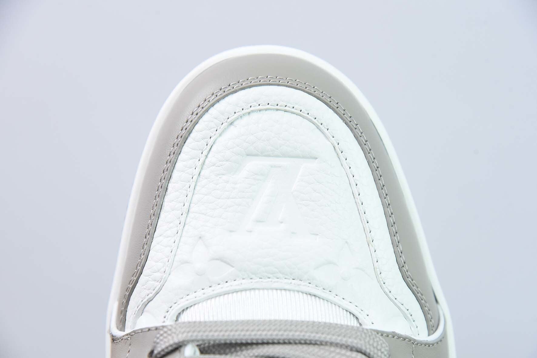 Louis Vuitton Trainer Gray