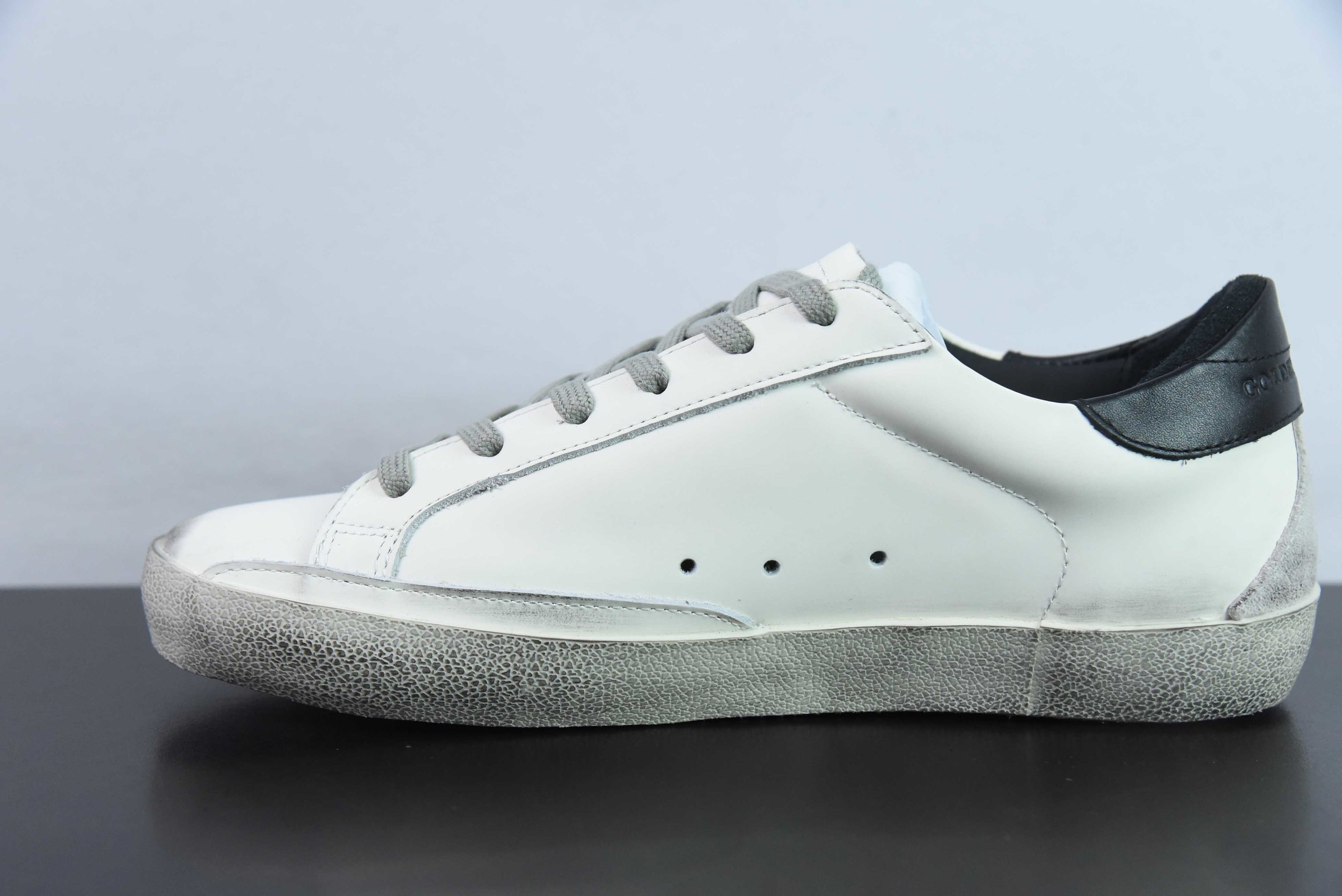 Golden Goose Super Star Classic Black