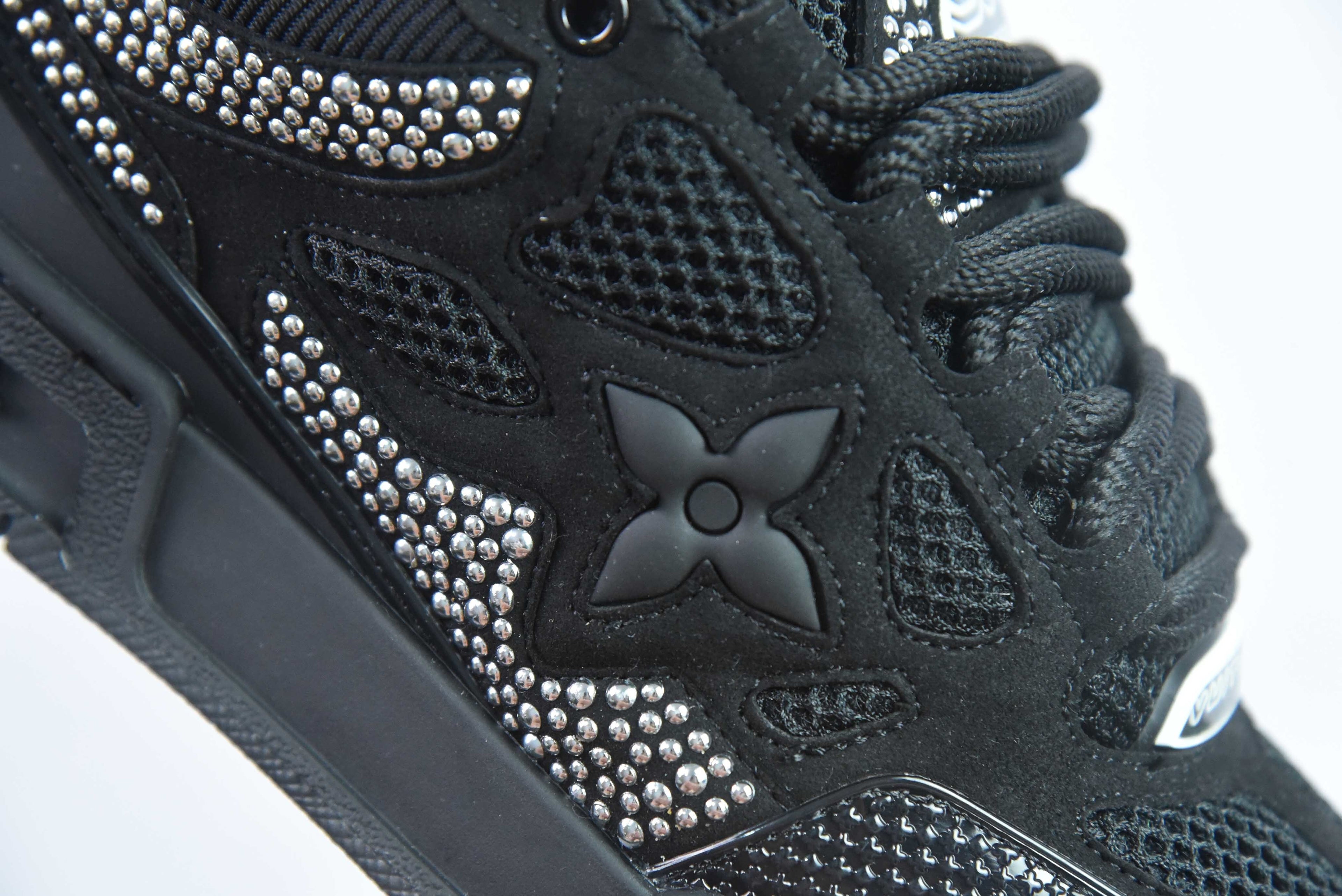 Louis Vuitton Skate Black with Beads