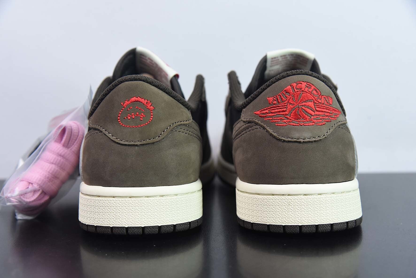 Jordan 1 Low OG SP Travis Mocha