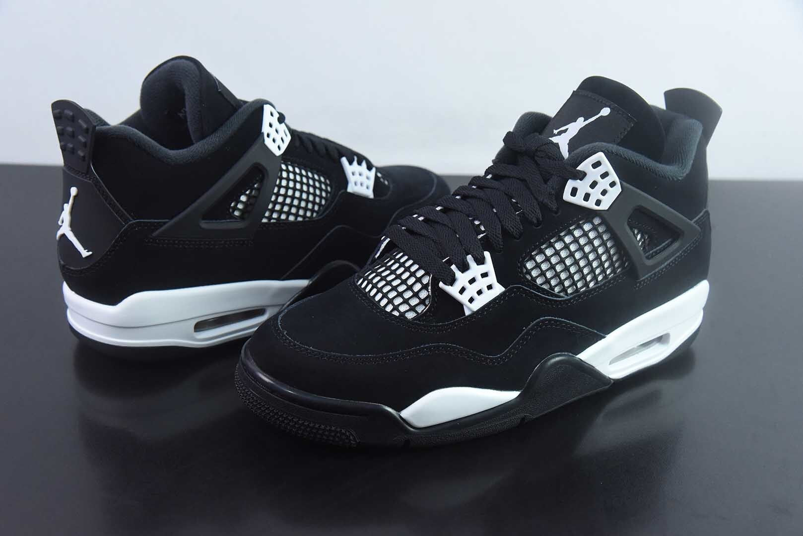 Jordan 4 Retro White Thunder