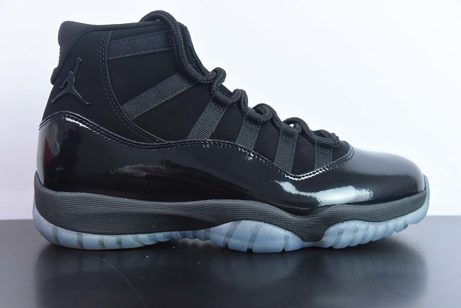 Jordan 11 Retro Cap and Gown