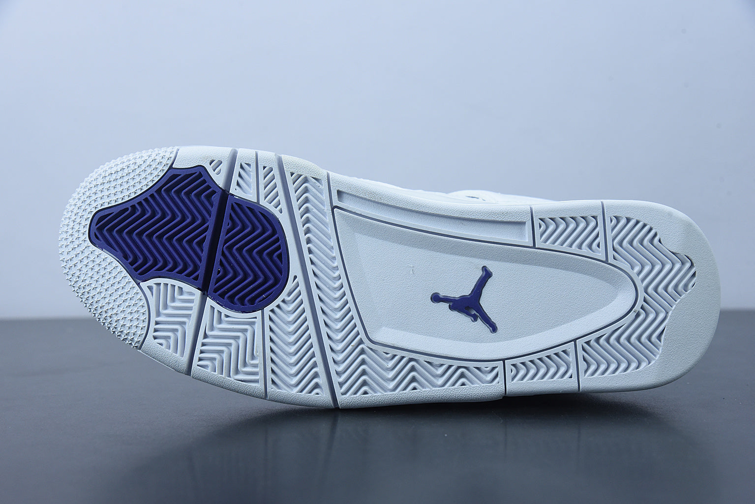 Jordan 4 Retro Metallic Purple