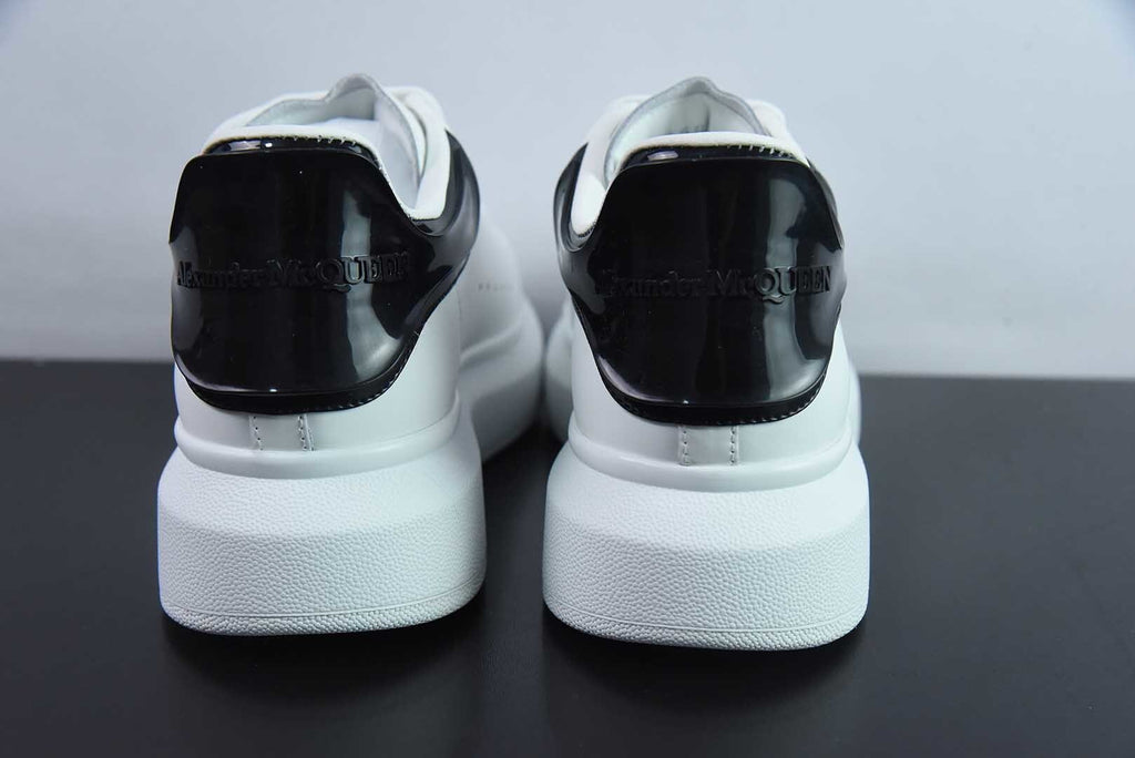 Alexander McQueen Plastic Black