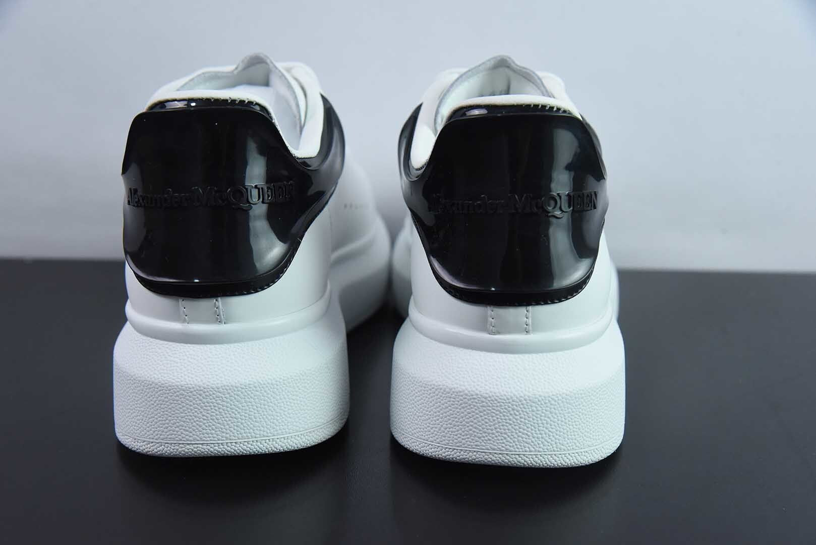 Alexander McQueen Plastic Black