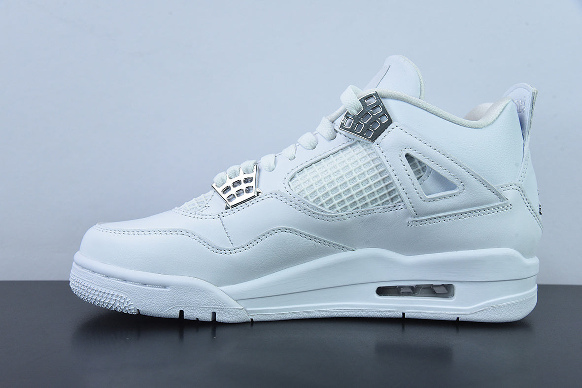Jordan 4 Retro Metallic Silver