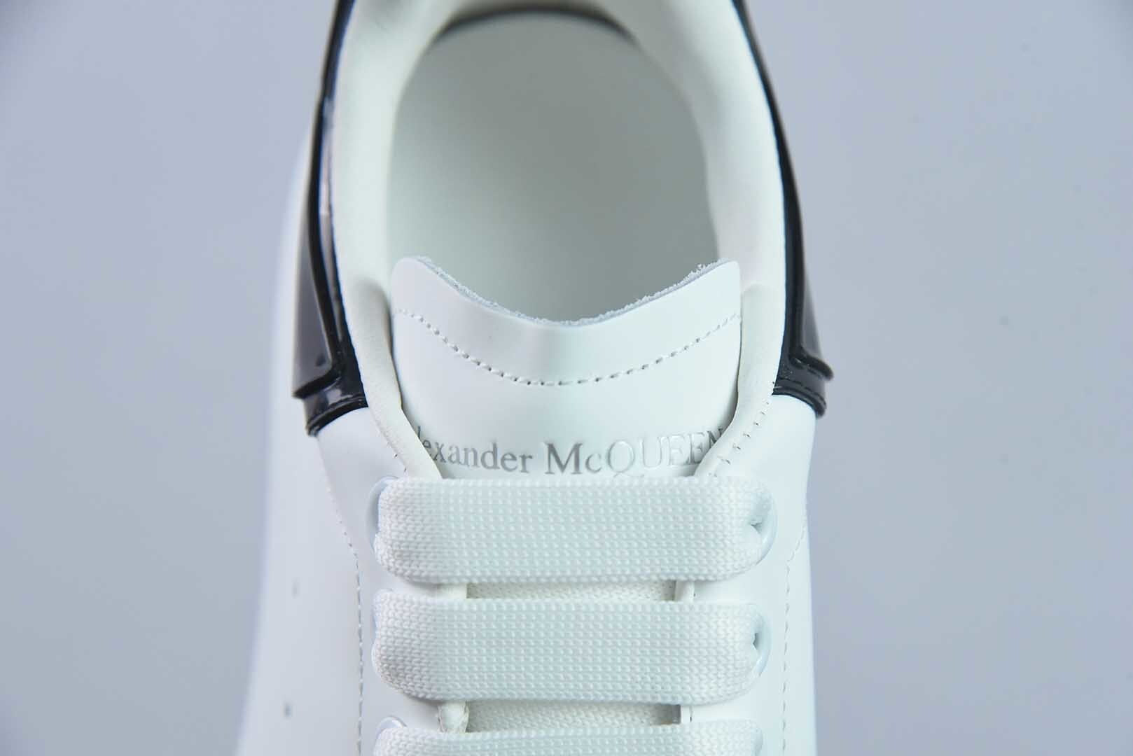 Alexander McQueen Plastic Black