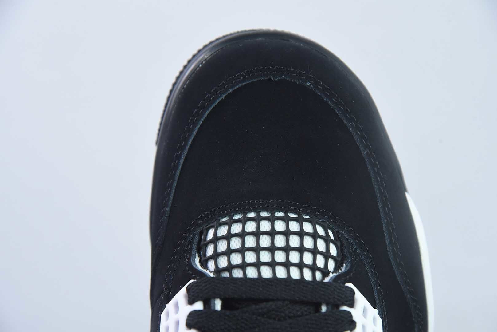 Jordan 4 Retro White Thunder