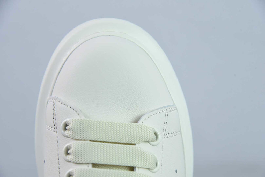 Alexander McQueen Broke Pink