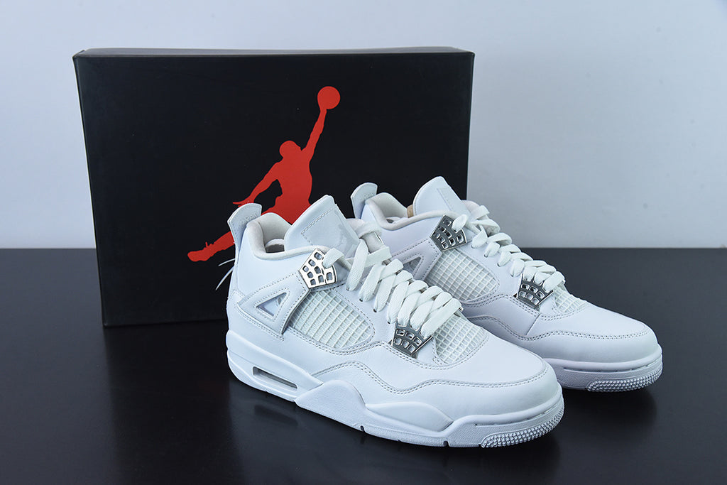 Jordan 4 Retro Metallic Silver
