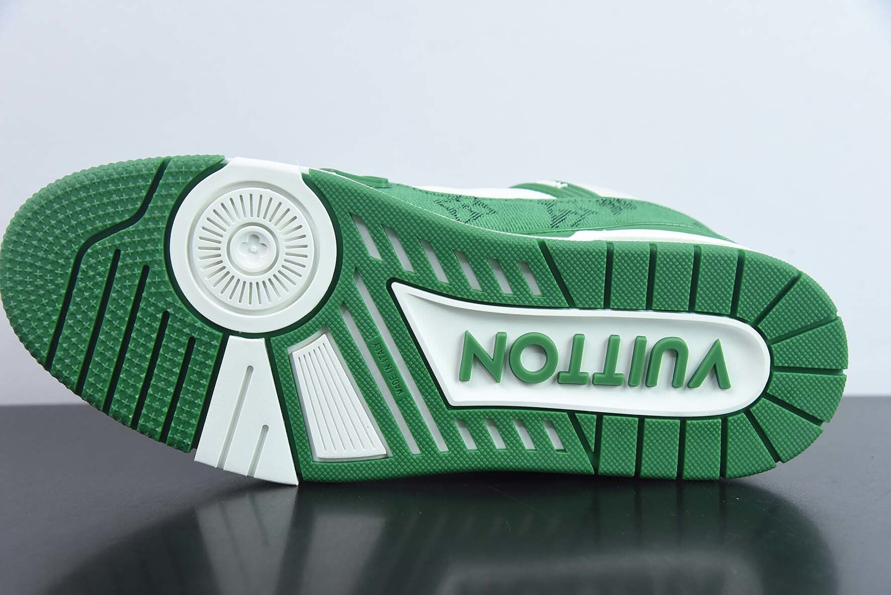 Louis Vuitton Trainer Green