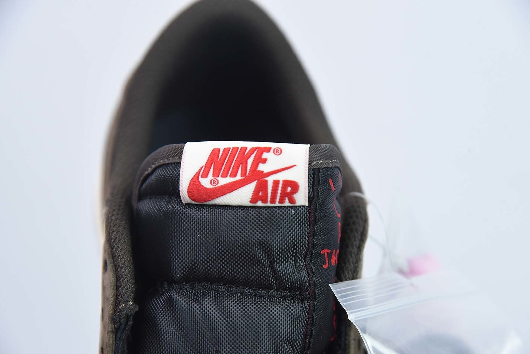 Jordan 1 Low OG SP Travis Mocha