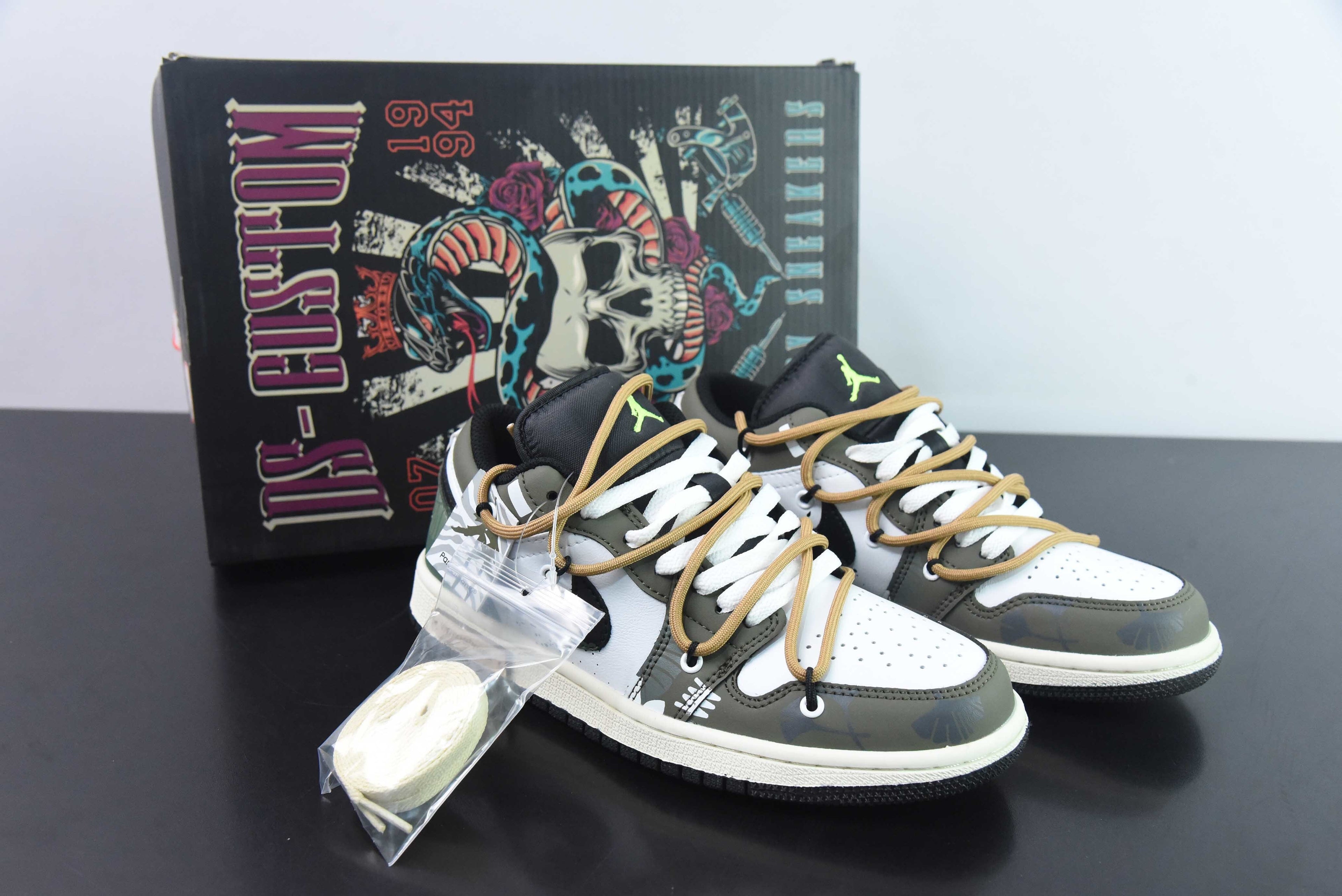 Jordan 1 Low PandaPrank