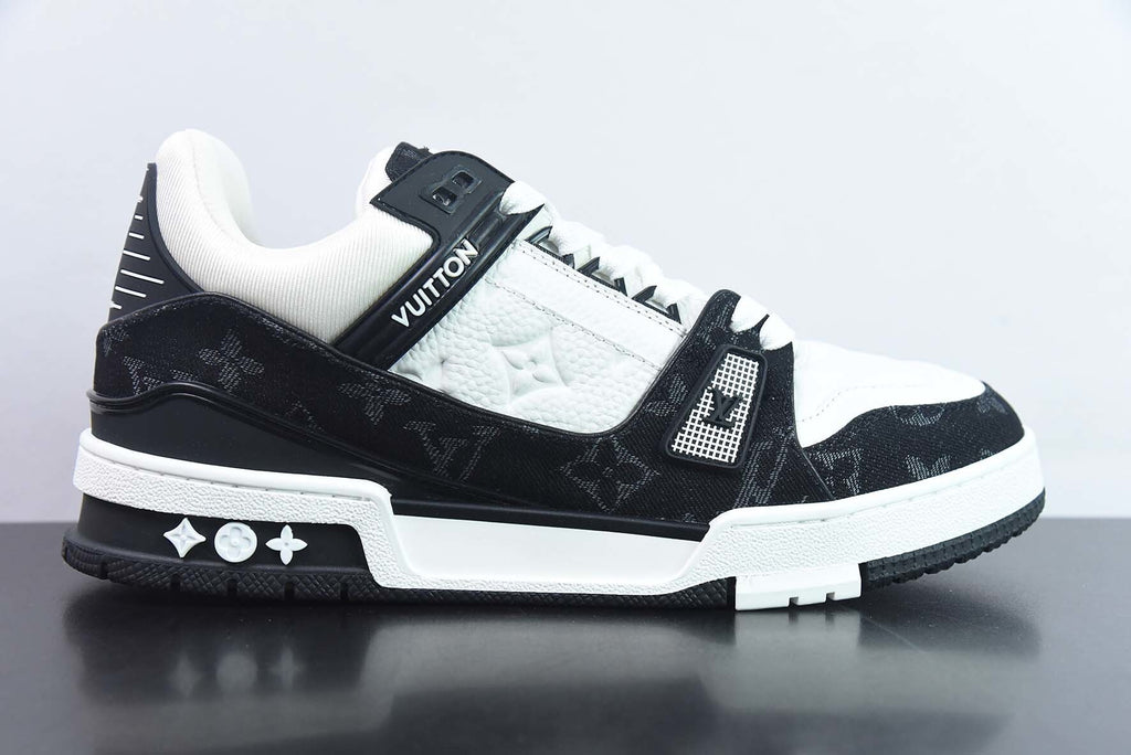 Louis Vuitton Trainer Black and  White