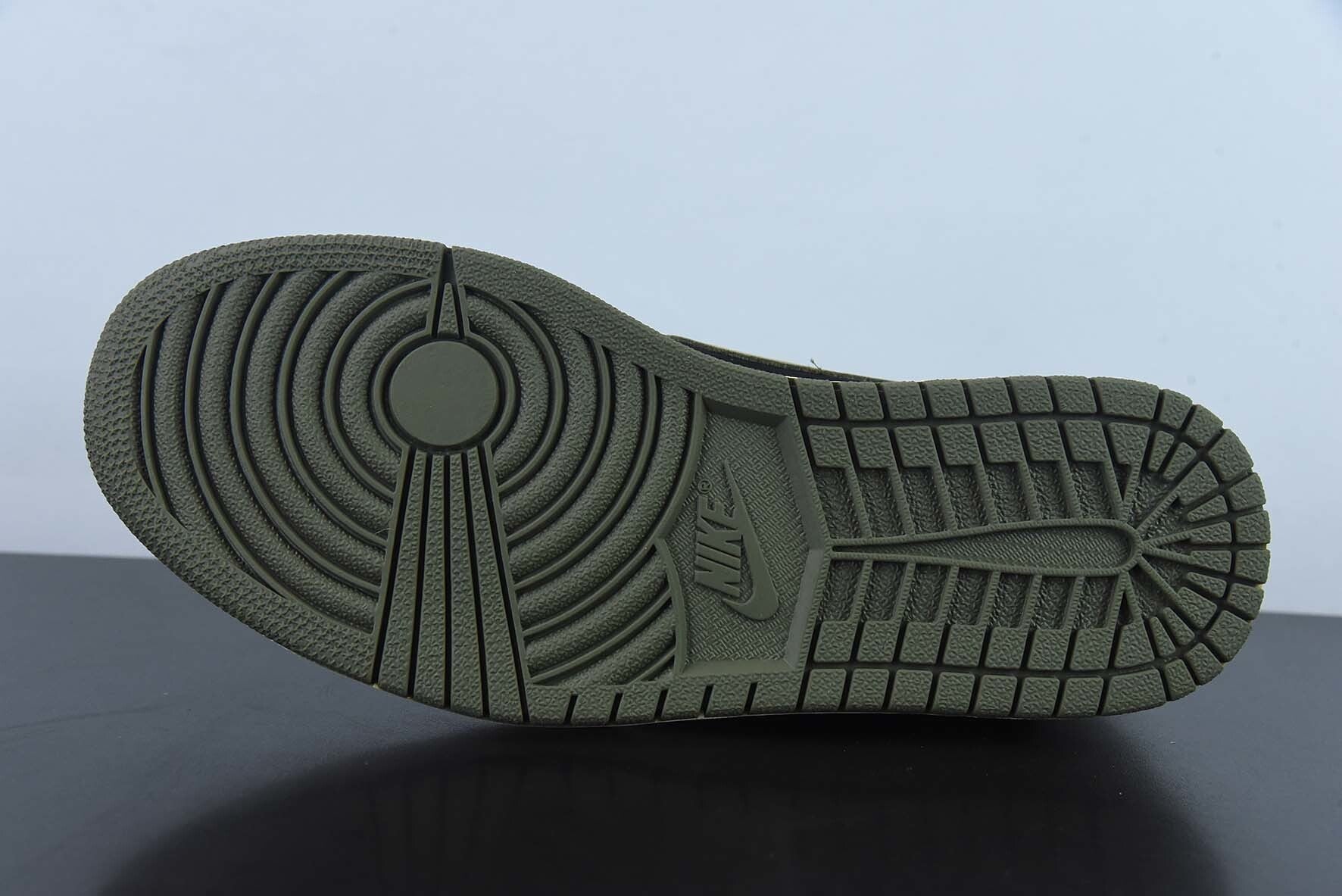 Jordan 1 Low OG SP Travis Olive